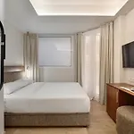 Pillow By The Sea 4*