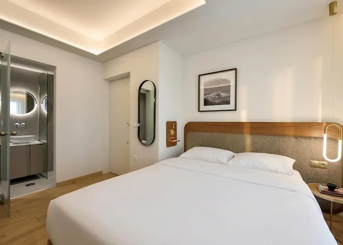 Pillow By The Sea 4*
