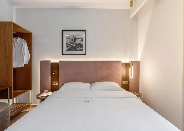 Pillow By The Sea Aparthotel 4*
