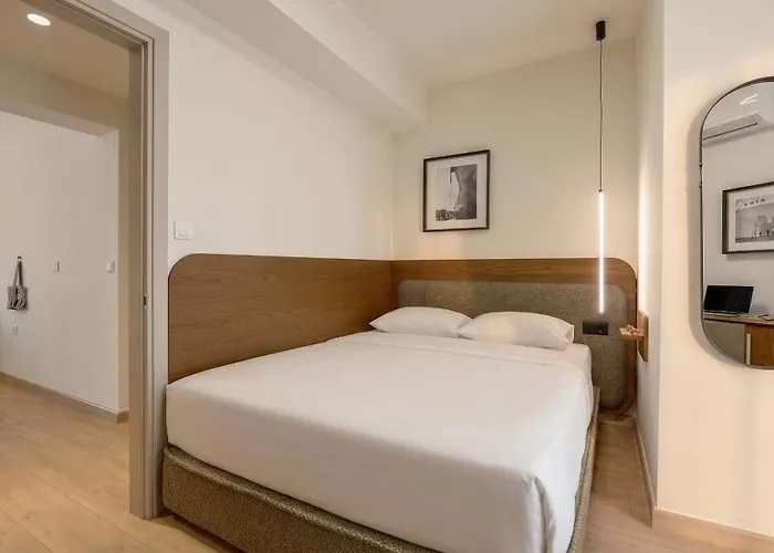 Aparthotel Pillow By The Sea 4*